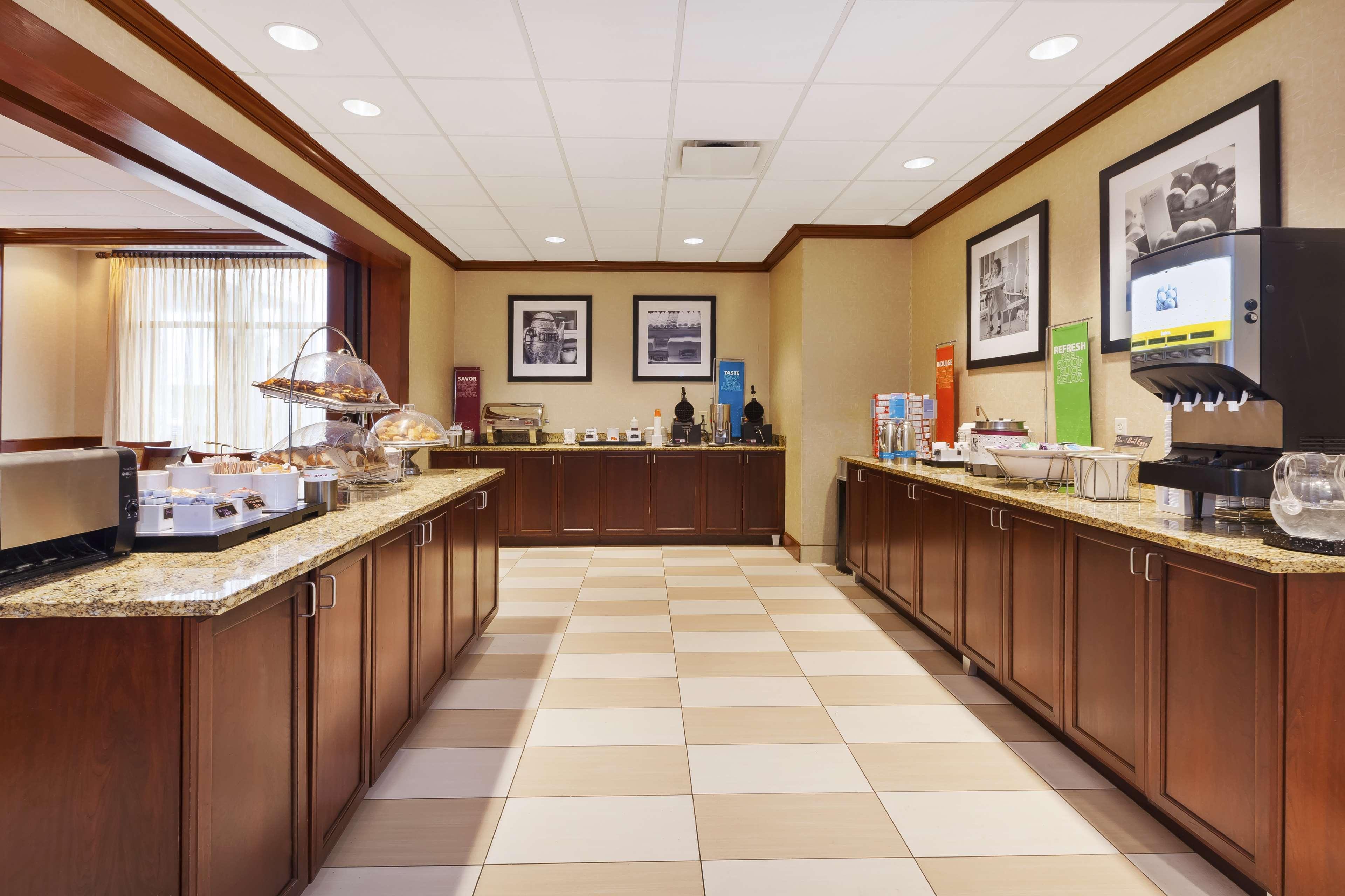 Hampton Inn Detroit/Southgate Exterior foto