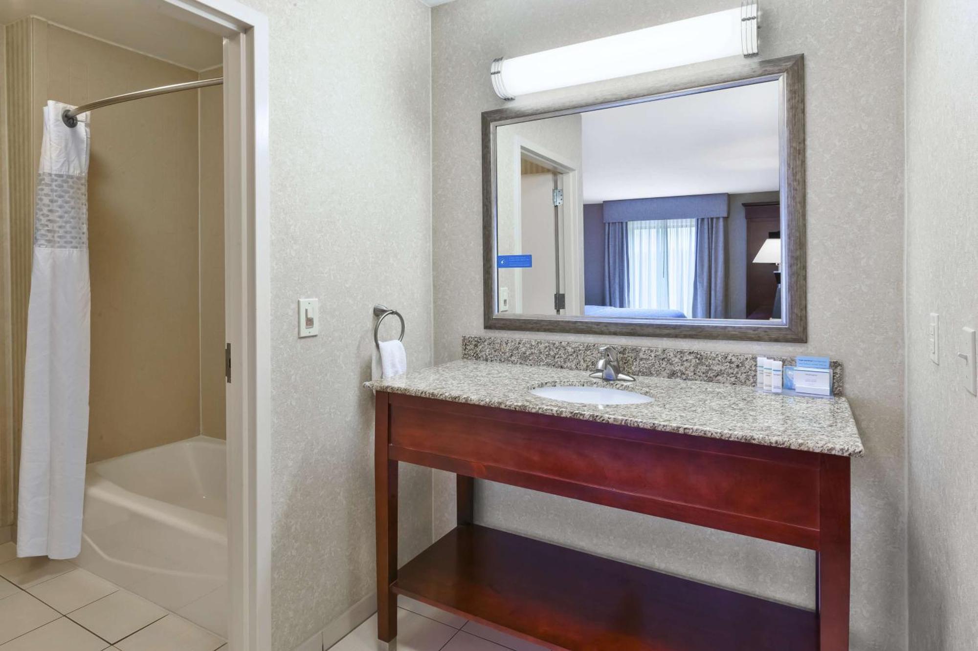 Hampton Inn Detroit/Southgate Exterior foto