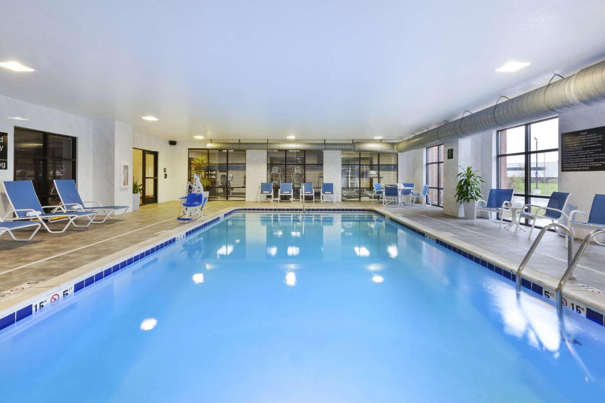 Hampton Inn Detroit/Southgate Exterior foto