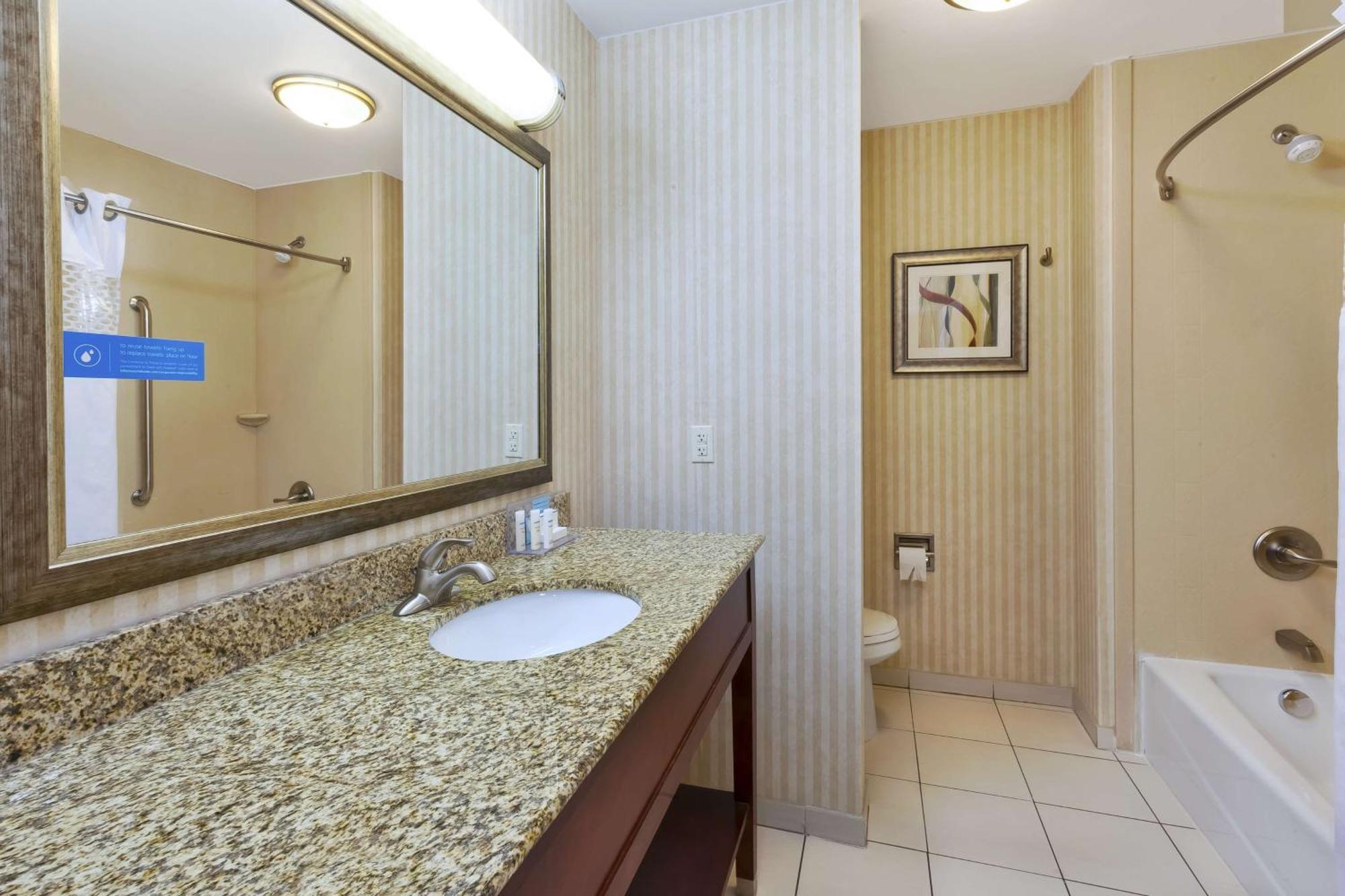 Hampton Inn Detroit/Southgate Exterior foto